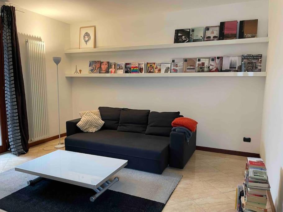 The Apartment Negrar Luaran gambar